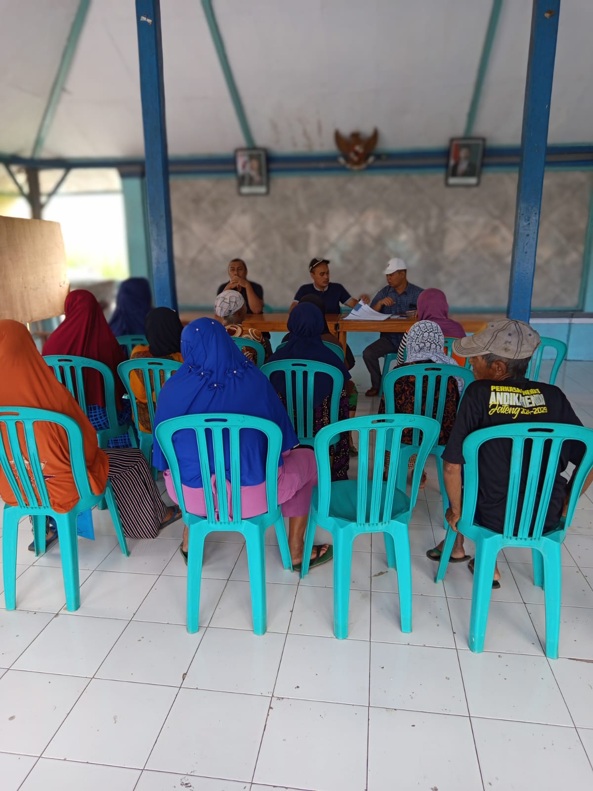 Penyaluran BLT Dana Desa Tahap III di Desa Warujinggo Berjalan Lancar, Warga Terima Rp 900.000